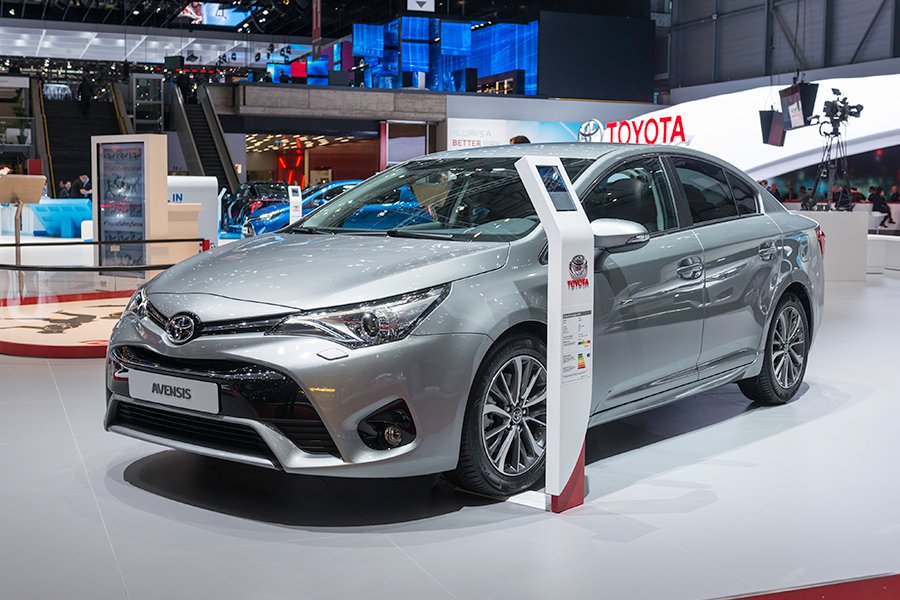 YEN TOYOTA AVENSS 2015 CENEVRE RESM GALERS